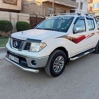 من رخصة الادمن نيفاره موديل ٢٠١٣ بدون صبغ بدون ضربه محرك بلادي ممفتوح ...