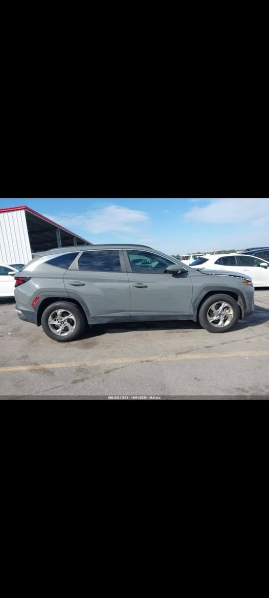 سلام عليكم توسان 2024 اسياره بلحره بعمان السياره تشتغل ماشيه 29 الف ميل السعر ب 140 (***********)
