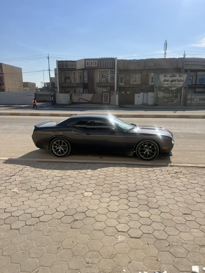 سلام عليكم جالنجر 2023 اربيلSXT ماشيه ٤٩ الف شعندك مراوس نزل بالتعليقات او واتساب ***********
