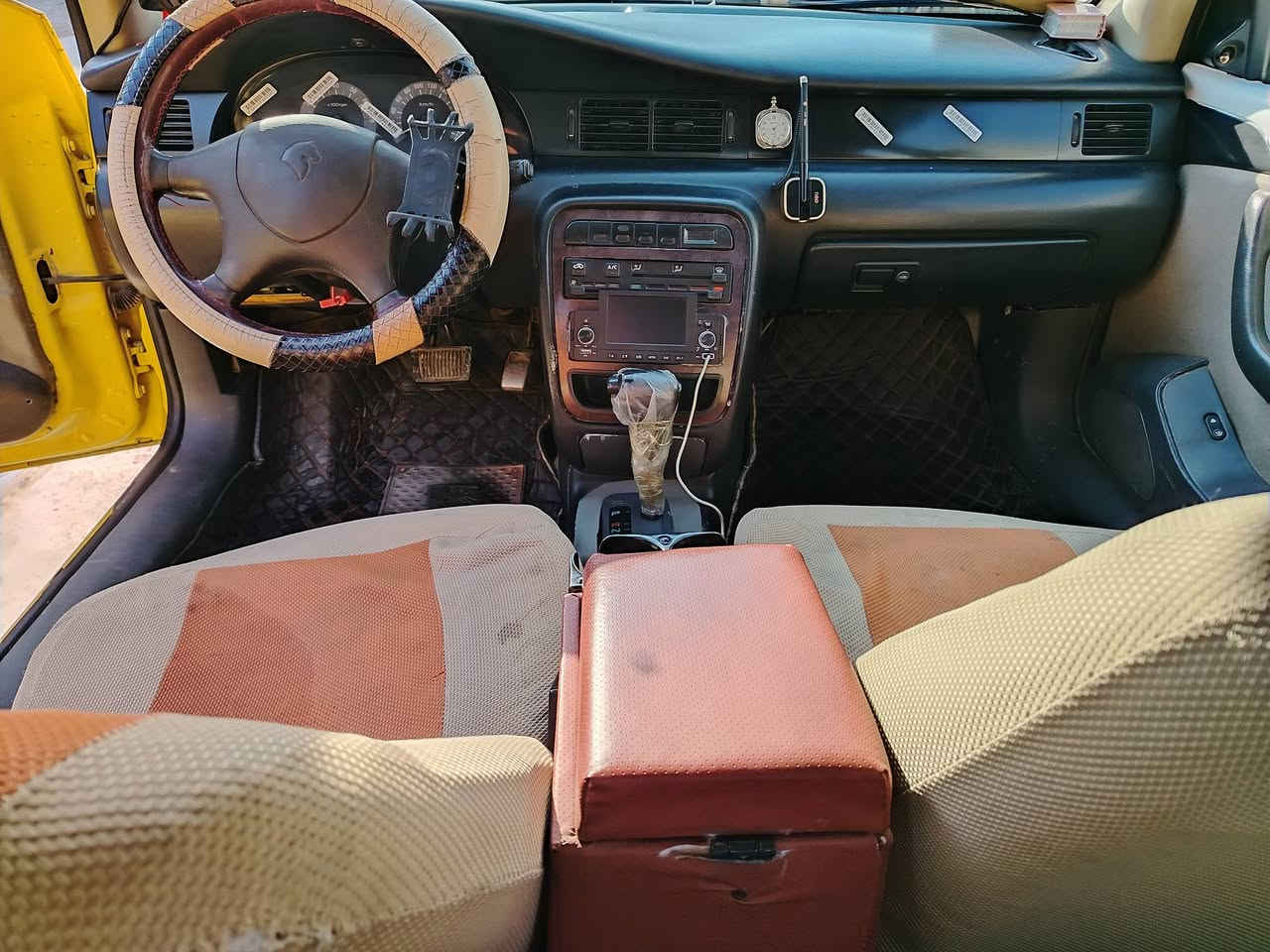 سلام عليكم
سمند للبيع 2009 رقم بغداد
تخم ويل جديد 
تخم تايرات جديد
محرك نحله 16
بدون صبخ وحادث
خياس قليل دوسات
سنويه بسمي مكفوله من هيئه وغرامات
سيارة بخانقين
سعر ٤٢$ وبي مجال
***********
