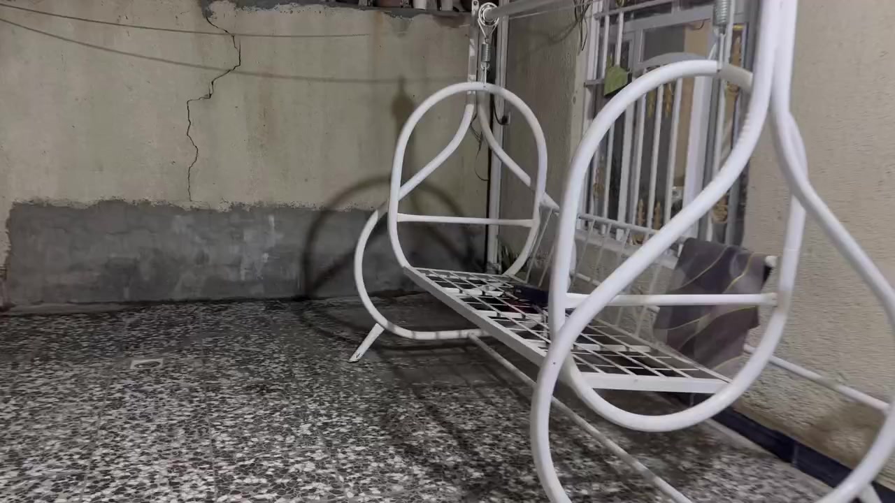 بيت تجاوز 
مساحته ١٤٥
في منطقه الرافدين 
بيت لاعليهن قرار ولا عليهن اخلاء 
بنص البيوت الطابو مبنيات من ٢٠١٠
***********
