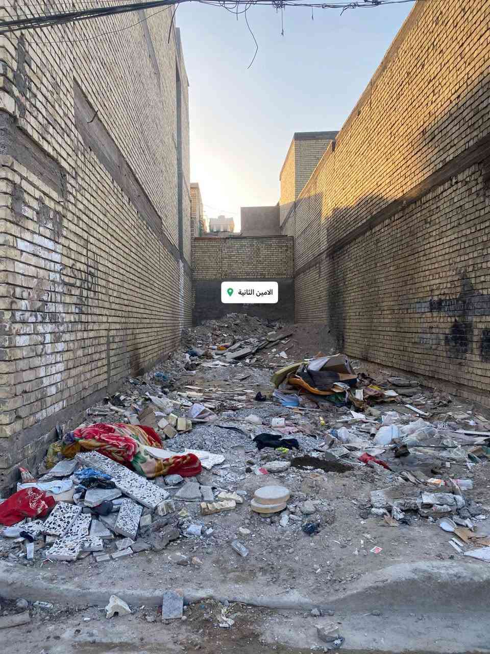 🌟 قطعة أرض للبيع - الأمين الثانية (زراعي الشهداء) - في موقع مخدوم بالكامل🌟

📍 الموقع: الأمين الثانية - زراعي الشهداء.
📐 المساحة: 100 متر مربع.
📑 السند: طابو صرف / سند 25 (يوجد إقرار قانوني بالقطعه).

✅ الخدمات المتوفرة:
🔹 تبليط حديث وأرصفة نظامية.
🔹 شبكة كهرباء مستقرة ومتكامله.
🔹 إسالة ماء صافي واصلة للعقار.

المنطقة سكنية بامتياز وجاهزة للبناء الفوري.

📞 للاستفسار والتواصل..***********
💬 أو مراسلة الصفحة مباشرة.

#عقارات_بغداد #الأمين_الثانية #زراعي_الشهداء #أراضي_للبيع #طابو_صرف #استثمار_عقاري #بغداد_الأمين
