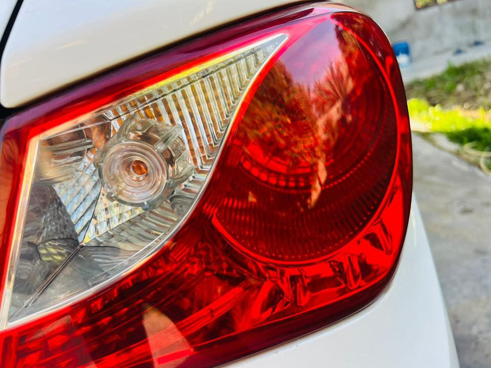 السلام عليكم من رخصة الادمن@ا
سوناتا  موديل ٢٠١٢ الشركة العامة للسيارات
مكفولة من ضربة وصبغ وتبديل 
كير مكينة وضع الشركة
الصدر وضع الشركة
ماشية ٩٤ حقيقي@@ 
سنوية جديدة بأسمي ٢٠٣١
السعر ١٣٧ ورقة العنوان بغداد / السيدية
للاستفسار الاتصال على الرقم ***********
