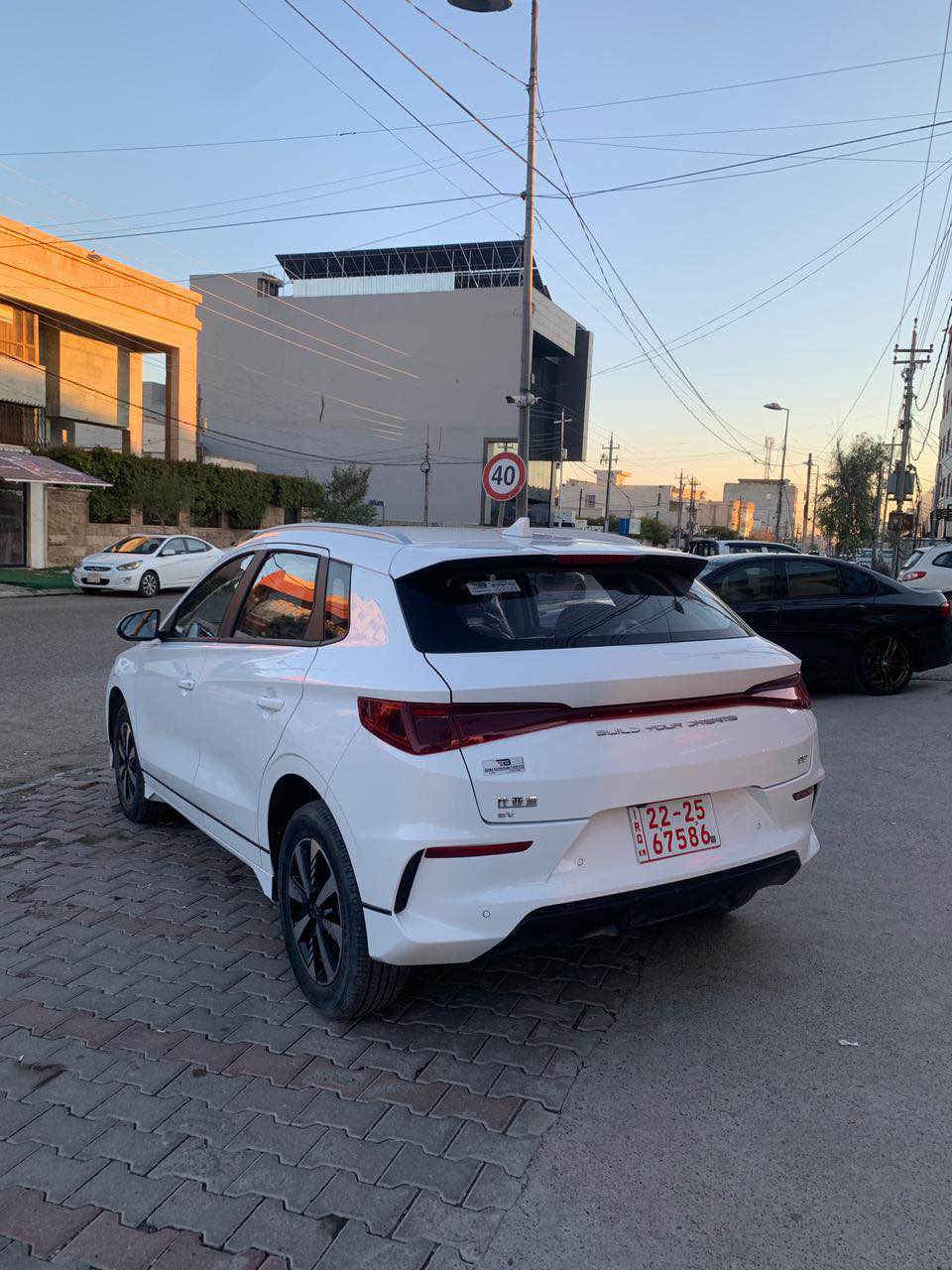 بی وای دی byd _e2 
مۆدیل ٢٠٢٥ 
تەنها ١٥٠٠ کم ڕۆیشتوە 
رقم کاتی شکاوە ١ مانگ ماوە
فوول کارەبایی  دوو سویج 
کانی بێ سبوغ ، سەقفی چەند جێگایەک جیقنە سوتاندیتی 

تەنها فرۆشتن گۆڕینەوە ناکا 

نرخ.     ١٢٣ وەرەقە
واستاپ ☎️*********** Singapore

