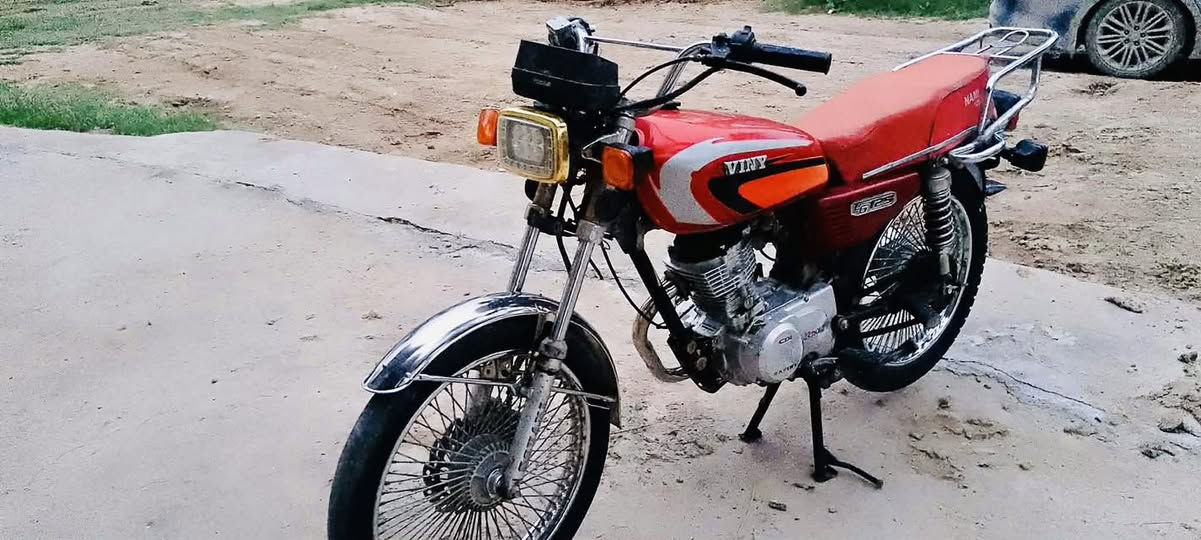 السلام عليكم 
تايكر  موديل 2023   اوراق كامله الدراجه خير من الله محرك  خير من الله لا تنقيص لا تبخير.   تخم تاير  جدد  الدراجه  كامله الدراجه ما عوزه  لو برغي   
 مكاني بابل شوملي  
الدراجه معروضه ٤٢٥ وبيه مجال ماكو هيج اسعار مال اتلاثه وعشرين بالسوك الشراي يتصل 
***********
