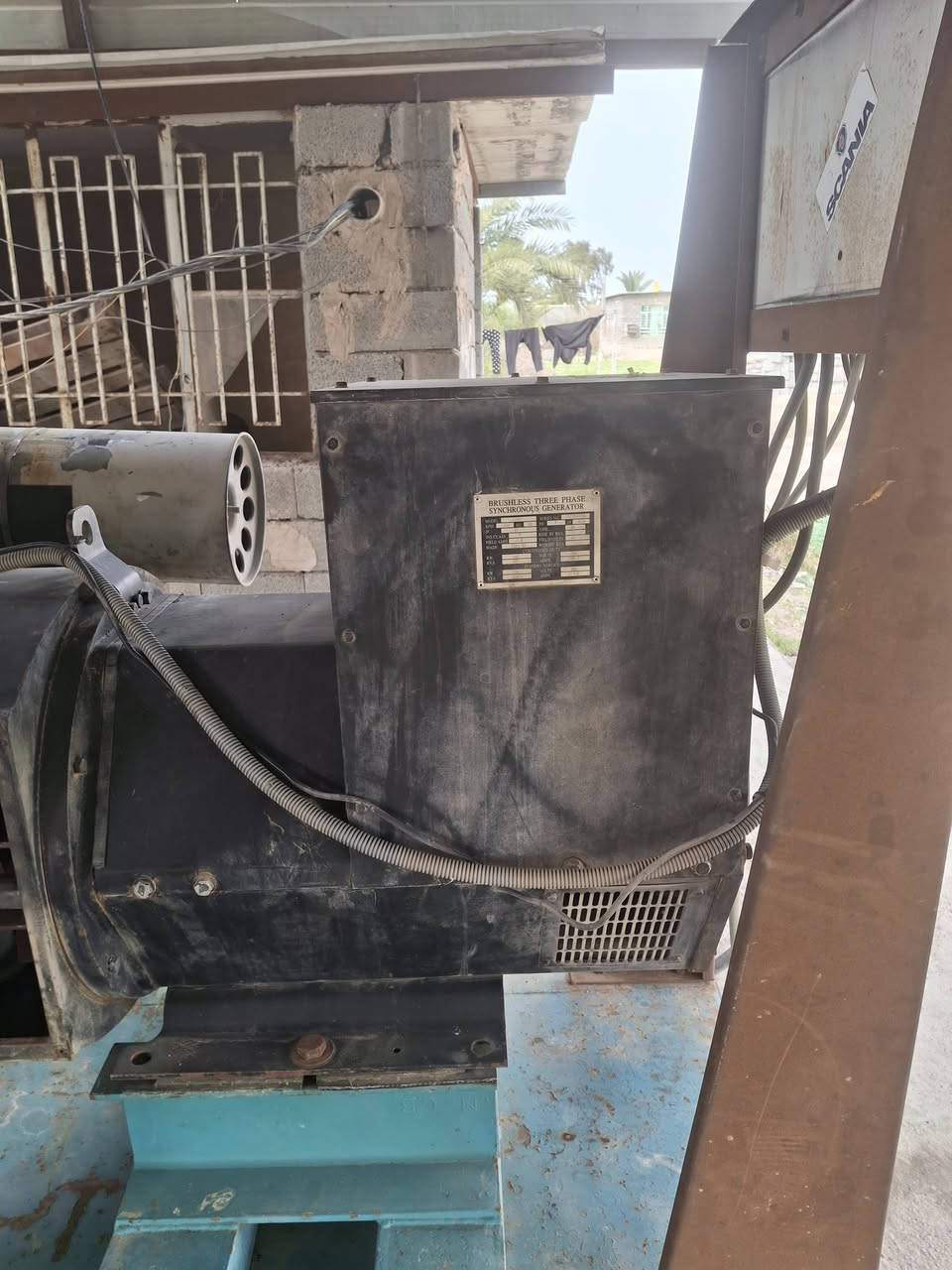 من رخصه صاحب الكروب 
مولده سكانيه دي اس غبق بلاستك راس توليد ٢٠٠ كي في نظام حمايه كامل مشتغله موسم واحد والمحرك خير من الله لا صرف ولا بخار السعر ٦٠ ورقه وبيه مجال رقم الهاتف *********** 
بغداد سبع البور
