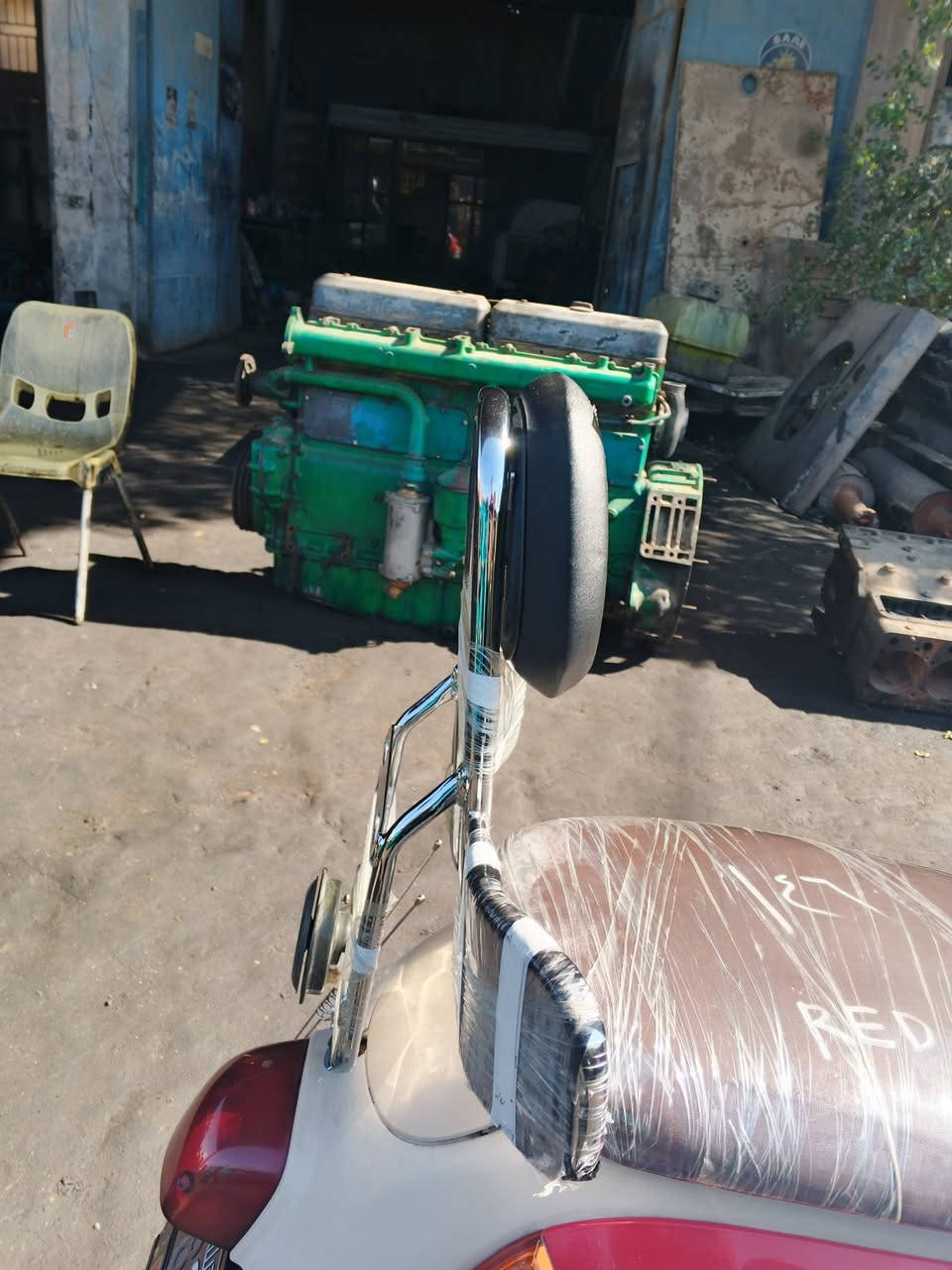 السلام عليكم شباب
تجوه مال بوليس نضيفه شوفت عينك سعره 
25 ،، وبيه مجال مكاني بغداد مدينه الصدر ،،،،


**إذا كنت صاحب هذا الإعلان وتريد حذفه لأي سبب، رجاءا أرسل رسالة إلى الدعم الفني**