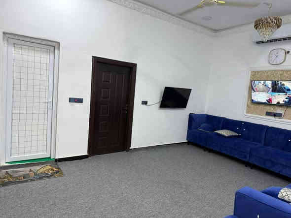 💎بيت للبيع بناء حديث 💎
🔹قريب السايدين 
🔸 طابو زراعي عراقي 
📝نسخه من الطابو + وكاله
⭕تتكاتب مع صاحب الارض مباشر

🗺️#الموقع
 البصره ابي الخصيب ابو كوصره

🔹المساحه 160M²

🌼يتكون من
3⃣غرف
▫️ صاله 
▪️ديوانيه 
🏺مطبخ 
🧩طارمه
🛞كراج
🚾صحيات(داخلي و خارجي)
💸#السعر 90 مليون قابل للتفاوض
▫️▪️▫️▪️▫️▪️▫️▪️▫️▪️
💯كافه الخدمات متوفره
⭕ موقع مميز  
▪️مدارس قريبه
▫️ماء حلو كهرباء اناره
▪️شوارع مبلطه
✔️باقي التفاصيل 🔑
الاستفسار الاتصال على الرقم الهاتف *********** أوعلى الرقم الهاتف ***********
