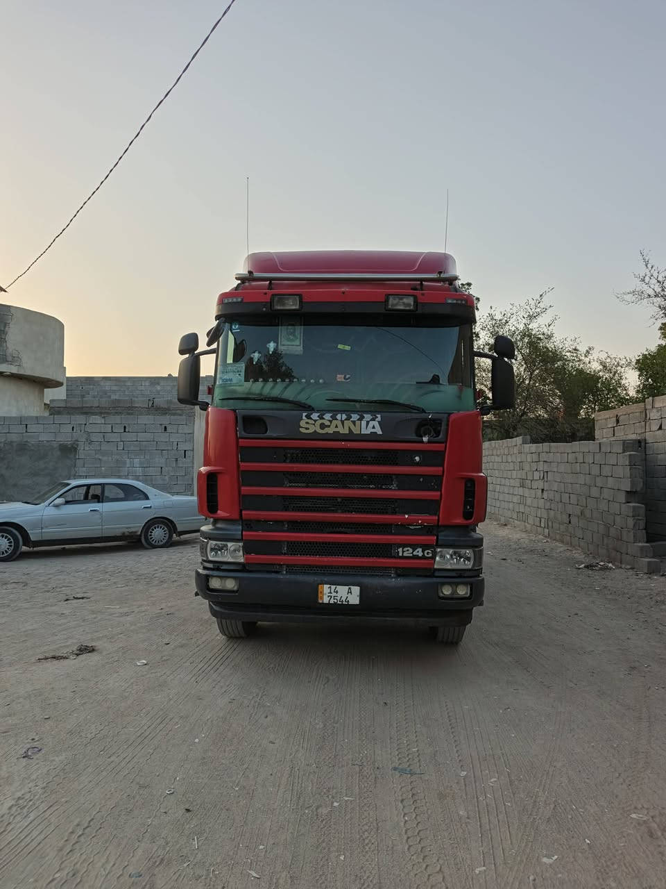 سلام وعليكم اخوان انه مكلف ما اجاوب
سكانيه مديل ٢٠٠٢ جاهزه تبريد ثلج 

 مكينه ٦انجكتر بلكارتون

كير ٩٠٠ ٣+٣

مجموعه كتر خفيفه 

طخم تاير بدي مايلر حديث 

سنويه جديده رقم الانكليزي 

بسم راعيهه وللستفسار اكثر اتصل ‏‪***********‬‏

البصره الزبير
