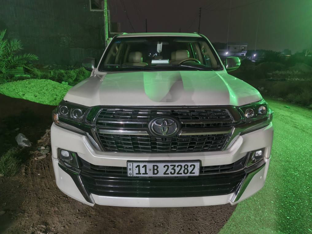 سلام عليكم لاندكروز موديل 12 محدثه 21 تحديث أصلي 8اسلندر دخم تاير جديد كير ومحرك شركه مصبوغة عام السعر 285 وبيهه مجال رقم *********** واتساب
