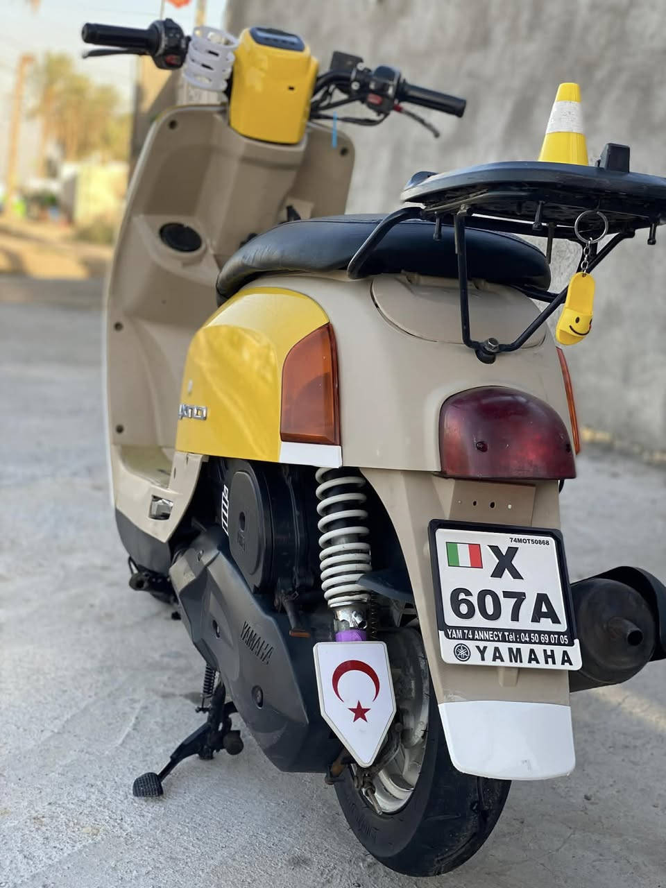 من رخصت الادمن
سلام عليكم 
بوليسي نوزل فقط مبدل ولفات 
نظافه كدامك 
السعر 700 وبيها مجال قليل 
مكاني سوك شيوخ كرمه بني سعيد 
رقم***********
