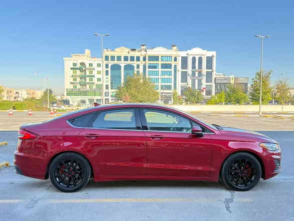 فورد -فيوژن- ٢٠٢٠ SE
مواسفات ئيس ئى
٣ شاشات
رادار امامي و خلفي
مراية رادار
اوتو ستوب 
بريك بصمة 
فول مواصفات 
بس ما بيها فتحة و كشن جلد
سيارة بيها ١ قطعة صبغ و ٢ قطعة كلير يعني ٣ قطعة صبغ بدون دواخل
ايرباك كل سليم 
محرك ١.٥ توربو
محرك و كير بشرط 
سنوية جديدة
تحويل بشرط من نفس يوم
سعرها ١١٨ ورقة و بيها مجال *********** واتس پ
