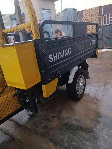 السلام عليكم شباب ستوته موديل 2020 محرك 21 منفيس كامل ركبه شرط كهربائيات شغال تيرات جوبلس *********** سعر مليون 250
