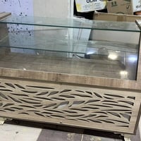 ميز معرض مائل Mdfمنقش cnc  متر و60 متوفر عدد 3 نفس الشكل سعر الواحد 10...