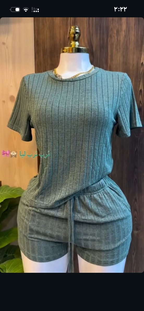 شلعه تراكات نسائي شورت للبيع سعر القطعه ٤ الاف باقيات ٤٣ قطعه يتوفر توصيل او تشوف وتاخذهم مكاني حله طهمازيه ***********

