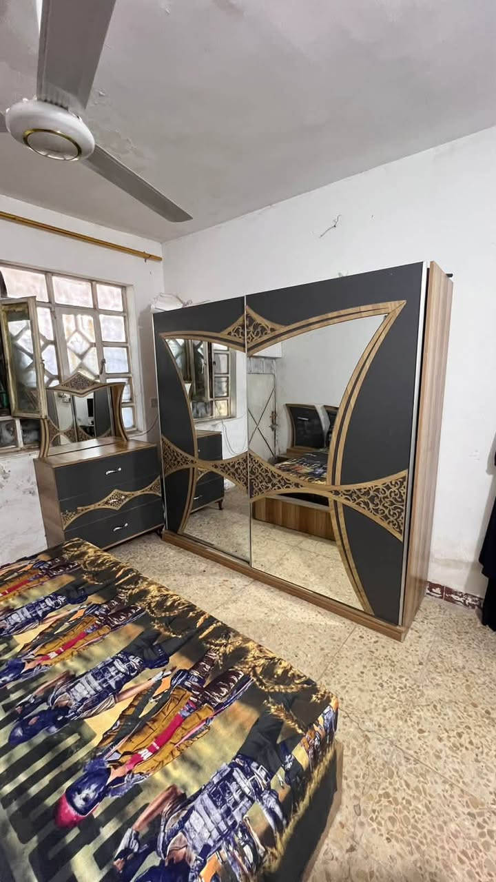غرفه نوم ٥ قطع رايدهه ٢٥٠ مكاني بوب الشام للاستفسار ‭***********‬
