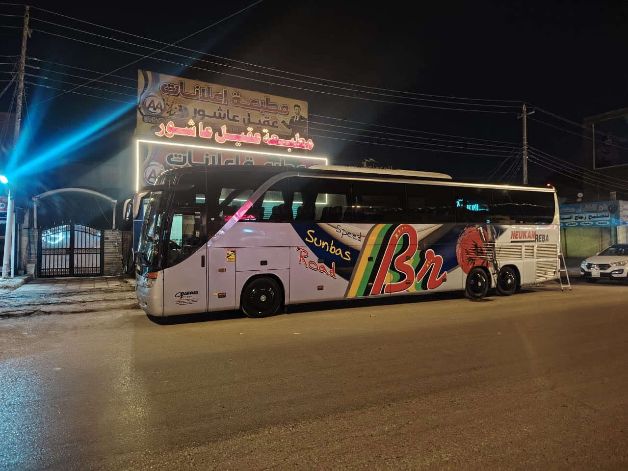 ام سيوف چكليته حجم 17 للبيع مكينه 8 كير عادي 60 نفر جاهزه للعمل للاستفسار الاتصال بلرقم ‭0782 978 2676‬
بيع مستعجل 9وبيه مجال 
الموشراي لايتصل 
مكلف بلنشر 
مكان السياره نجف
