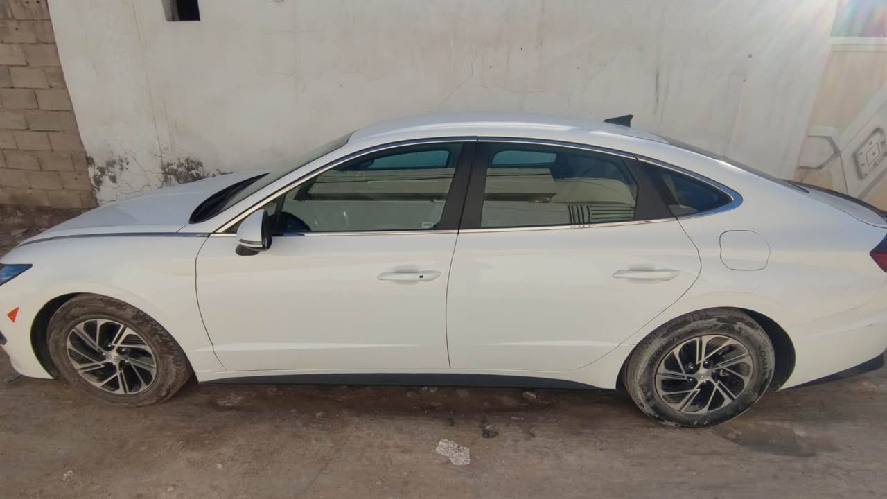 ‎السلام عليكم
‎
 ‎سوناتا هايبرد 2023 
‎محرك 2000
‎صبغ ربع جاملغ خلفي وربع قبق جنطة
‎‎
‎المواصفات
‎
‎شاشة
‎بصمة
‎نقطة عمياء
‎رادار امامي
‎تحديد مسار
‎تشغيل عن بعد
‎تحكم ستيرن 
‎شفتات ستيرن
رقم بغداد بأسمي  
السعر /185
للتواصل واتساب أو اتصال عالرقم *********** /نجف
