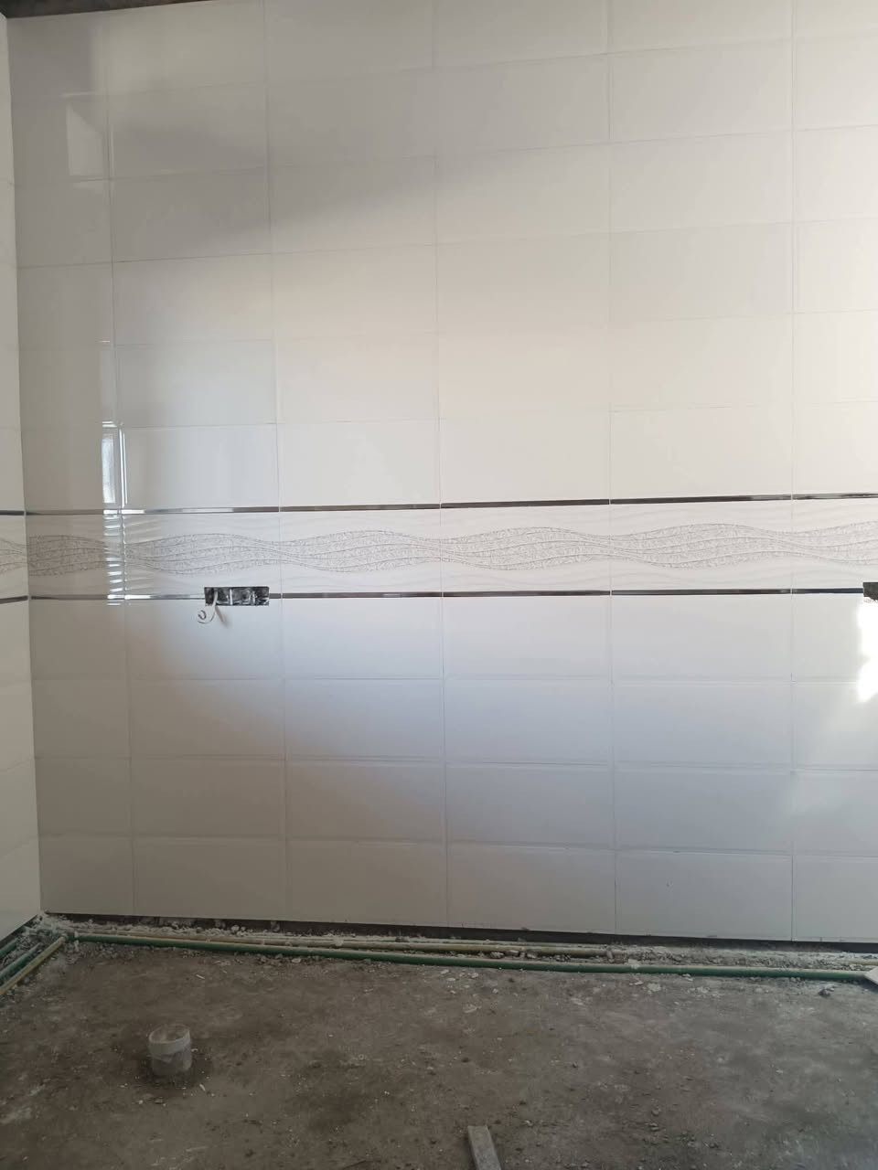 عمل سيراميك لوح ارضيات درجة اولى للاتصال ***********
