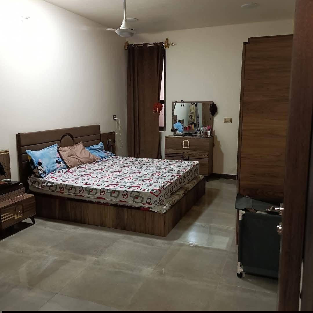 الدار للبيع زراعي سند 25
🏡🏡🏡🏡🏡🏡🏡

مساحه 75متر 

واجه /5متر

نزال /15متر 

بناء /2022

السعر /225مليون 

عرض الشارع/8متر  مقرنص ماء مجاري كهرباء 

🏡🏡🏡🏡🏡🏡🏡🏡

طابق الارضي يحتوي على صالة ومطبخ وخدمات ومنور وغرفه نوم طابق الثاني يحتوي على غرفتين نوم وخدمات 

وبيت بيتونه وسطح 

🏡🏡🏡🏡🏡🏡🏡

العنوان اعظميه  سبع ابكار مقابل سوك السمجه فرع مشتل عايد 

==================== 

يمكنكم إرسال عروضكم العقارية ( اراضي _ دور _ عمارات وكل ما يتعلق بالعقار ) ما عليكم سوى إرسال المعلومات برسالة واذا كان متوفر صور للعقار لعرضها في المكتب وعلى صفحتنا على الفيس والله الموفق

نسبة الدلالية / 1 /بل 100

====================

للاستفسار اكثر تفظل اتصل خاص بدون كتابه مكتب دلالية  للعقار


**إذا كنت صاحب هذا الإعلان وتريد حذفه لأي سبب، رجاءا أرسل رسالة إلى الدعم الفني**