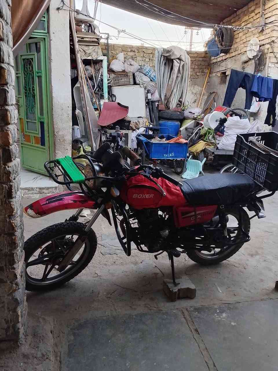 السلام عليكم دراجه للبيع تايه برو  وراق مديل18 مكان ميسان تصال***********
