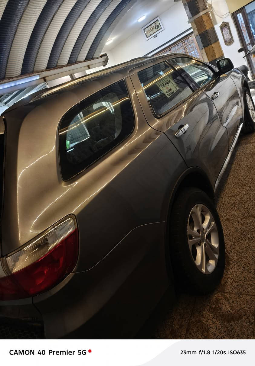 السلام عليكم دورنكو موديل ١٢محدث ٢٠رقم بغداد 
صندوق كهرباء 

تشغيل عن بعد 

كشن السائق كهرباء خزن 

السياره حلوه فول عدى الفتحه 

6سلندر 3600

بيه صبغ حزام اكرر بيه صبغ حزام السعر 130 وبيه مجال بصيط
***********
