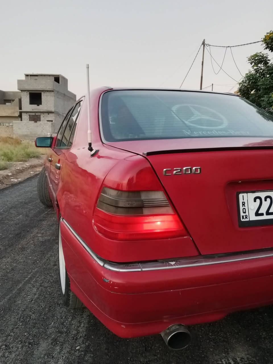السلام عليكم مارسيدس S200 بيبي شبح بلادي اصل 4 سلندر الاقتصادي موديل 95 السياره مكفوله من الضربه صبغ جماليه فقط رقم اربيل انكليزي بأسمي تريد تحويل تريد وكاله عده شغله وحده فقط خيط تبخير بس على هاي وضعيتهه تمشيك بعد سنين السعر (50) وبيهه مجال حك الجيه للاتصال والاستفسار/ *********** العنوان ديالى
