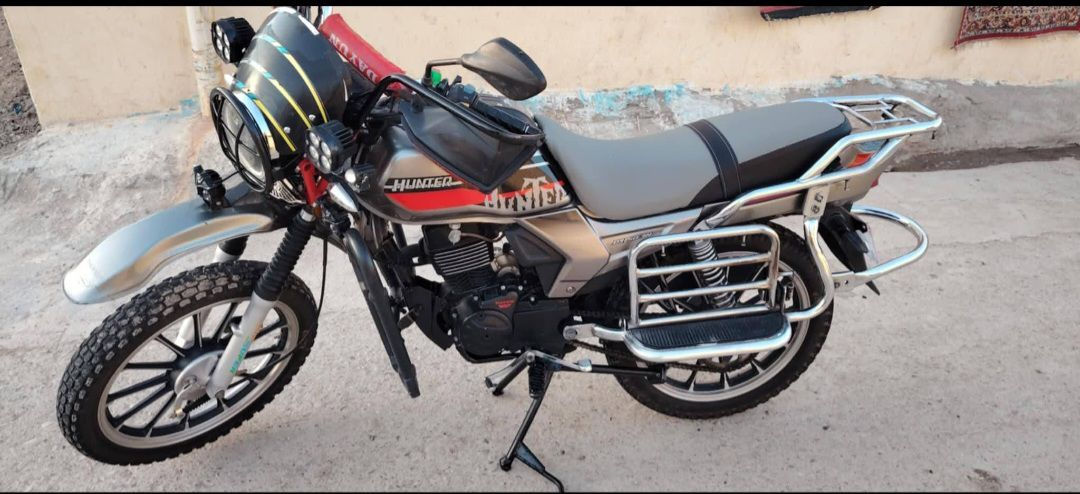 السلام عليكم 
🔴 ماطور دايوان هونتر جبلي عالي موديل

 2023مكينة المرغوب 150cc نظافة فول أوراق

 كاملة لون مميز استخدام شخصي حلوه وخير من

 الله مزوده بالكامل فول مكان بغداد
 
الشراي يتصل ويدلل

***********📲
