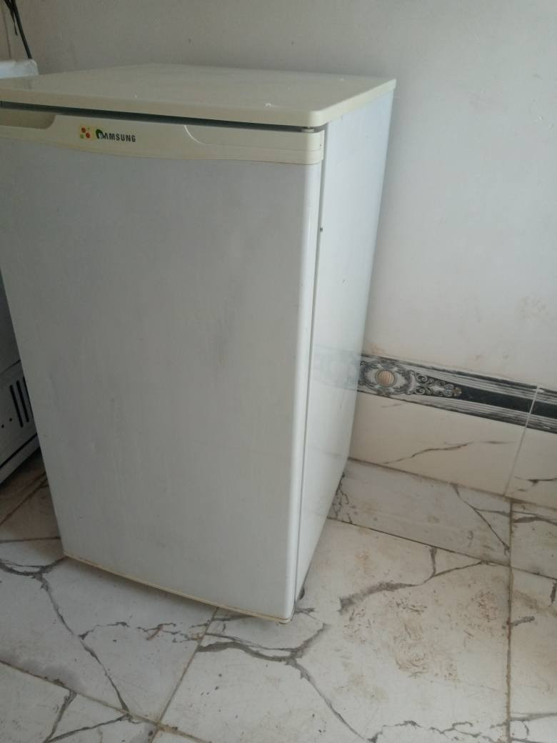 ثلاجه شغاله شرط حيل نظيفه يرهم مراوس بأي حاجه والعنده هم نشتري *********** كركوك, العراق
