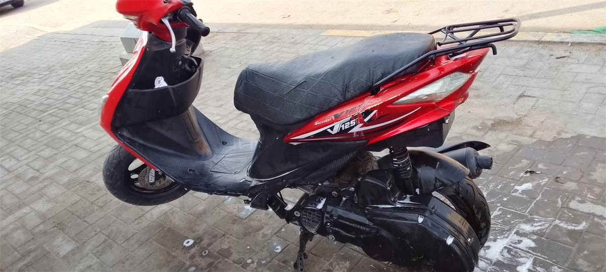 سلام عليكم دراجه كوري ثعلب الدراجه جديده مكينه مامفتوحه
مكاني حيانيه شارع طاك 
الرقم ***********
