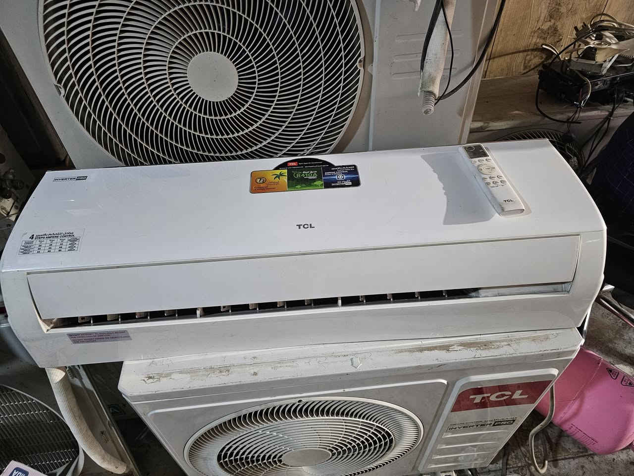 سلام عليكم سبلت TCL طنين انفيرتر تحكم امبيريه كامل مكمل على وضع الشركه السعر ٦٢٥ وبي مجال بسيط العنوان بغداد الجديده رقم الهاتف ***********
