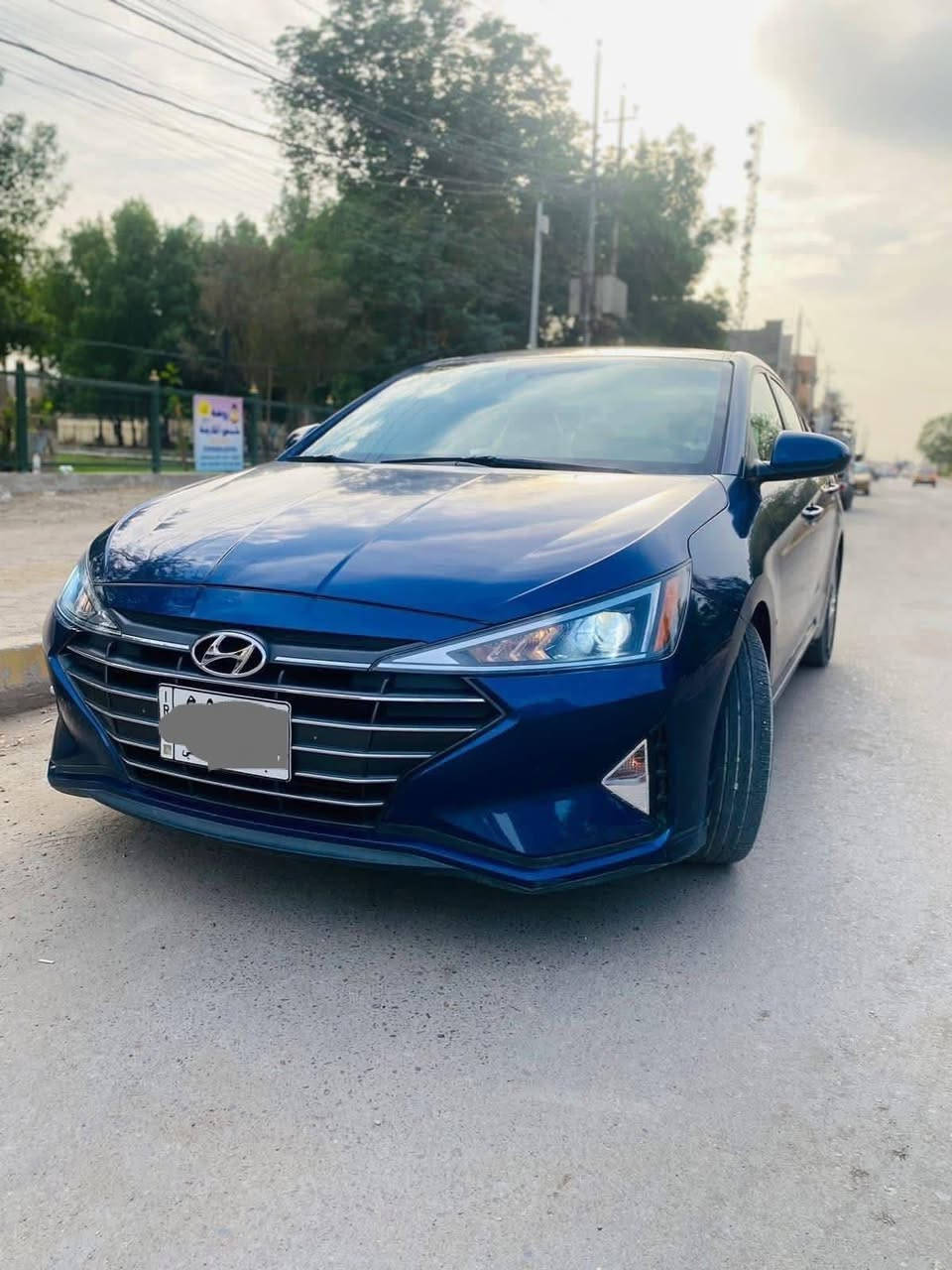 سلام عليكم 
النترا مديل 2019 امريكي 
محرك 2000 دوش
ايرباك كله سليم بلادي
كير AT بلادي 
3 انضمه قياده 
ماشيه 79
تخم تاير جديد 
دوشمه عامه 
منضومه زنون جديده 
شاشه حجم كبير 
كامره داوره 360 
تحكم ستيرن جهتين 
مانع انزلاق 
تحديد مسار
والمواصفات المعروفه مال 2019 ووسونار موجود 
سياره جديده خير من الله تاخذها ربع متصرف عليها 
ضرر السياره كلير   قطعتين فقط بنبد وباب الصدر 
وصبغ جاملغ امامي انضربت هنا  عندي باقي كفاله عامه سونار موجود 
كير مكينه صدر كفاله عامه سياره بغداد بسمي
سعرها 135 بيها مجال   
مكان السياره بغداد مكلف بنشر مو صاحب سياره
صاحب سياره *********** بي واتساب
