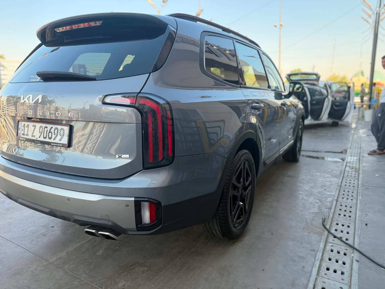 تيلورايد 2023

السلام عليك 
كيا تيلورايد 2023 Sx prestige x-line
حادث بسيط بنيد  معدل نفسيته و مصبوغ   فقط
 الحادث بدون ايرباك
ماشية 54الف
سيارة جديدة بحالة الوكالة
رقم بغداد انكليزي
السعر 340 $
فتحه سلايت
رجاج استيرن توقف ذاتي
شحن واير لس
اندرويد اوتو و ابل كاربلي
تحكم ستيرن
ستيرن هيتر
حساسات
كاميرة دوارة
كشن جلد لو مميز
كشن تبريد
كشن هيتر
نقطه عمياء
رادارات جانبيه
رادار امامي وخلفي وجوانب
اشاير بالمري جانبيه
بصمه ابواب 
بصمه تشغيل عن بعد
لايت ليد
بردات ابواب
اوتو ستوب
اوتو هولد
هند بريك كهرباء
تبريد مركزي
انظمة قيادة ذاتيه
7راكب VIP
حجم المحرك 6سلندر 3.8L
***********

مكان سياره بغداد

📢 تنويه مهم:
عند الاتصال بصاحب السيارة، يرجى إبلاغه بأنك متصل من طرف المهندس لضمان المتابعة.
