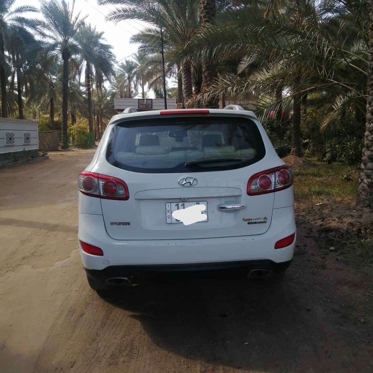 السلام عليكم سنتافي 2011 خليجي رقم بغداد باسمي فول موصفات 1/1 محرك 6V 3500 الموصفات بصمه  3 قطع تبريد فتحه كشن كهرباء تبريد بيانو 7 راكب مكفوله من الصبغ والتبديل  السعر 163وبيه مجال حك الجيه مكان السياره كربلاء المقدسه*********** .مكلف بالنشر السونار موجود داخل المنشور
