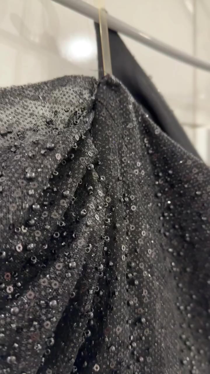 فستان سهره للبيع السعر 100 قفل ملبوس مره وحده يجنن باللبس يخصر الجسم حتى الكرش مايبينه يلبس 44/46 مكاني السماوه


**إذا كنت صاحب هذا الإعلان وتريد حذفه لأي سبب، رجاءا أرسل رسالة إلى الدعم الفني**