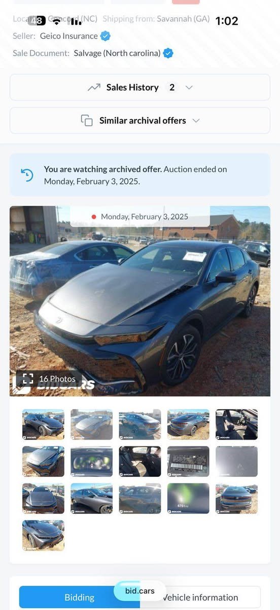 كراون مديل 23 ماشيه 30 الف محرك 2500 وارد أمريكي  ضربتهه فقط دعاميه او مصلحه لا ايرباك بيهه رصعه بل باب او بصندوك. 315 او بيهه مجال
سياره مال بيت سياره مأخذه ٣ وربع   
بس معتاز  اريد أبيعه 
مو سعره سياره 
سياره بصره 
*********** Singapore
