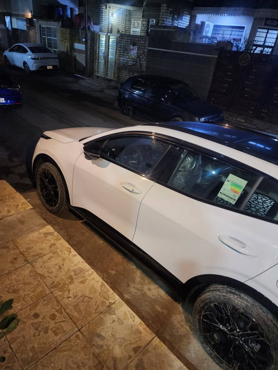 السلام عليكم للبيع كيا سبورتاج خليجي 2025 بلاك ادشن فوول مواصفات للاخير بعدها زيرو ماشيه الف وميه زيرو بعدها تفاصيل اكثر اتصل *********** مكاني بغداد
