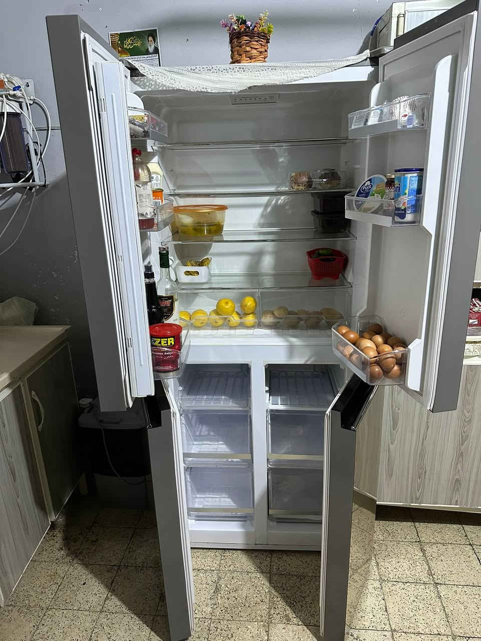 ثلاجه 16 قدم نضافه 90 بل ميه اني مبدل بس فلتر الي اصير بصف الماطور سعره 350 الف مال مستعجل هاي ✩ مـℳOــو  سعره ملاحضه الي ايريد يشتريه يجي ايجيب عمال ويا اني شقه طابق ثاني كوه صعدته الي ايريده ايجيب وياه عمال لا اشيل ولا انزل بغداد شارع الرشيد قريب نقابه الفنانين ***********
