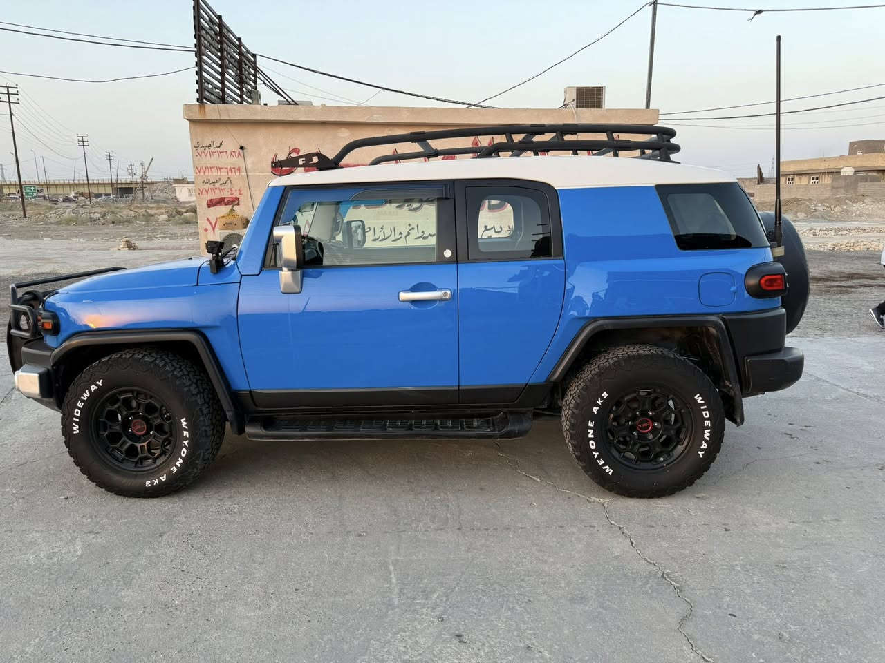 السلام عليكم اف جي 2007 وارد امريكي كلين تايتل السياره 
بدون اي صبغ ولا حادث بيه اماكن بارد 
السياره كلش جديده وصدر امامي خلفي جديد وادامه كامله مسويلها 
مكينتها بلاديه مكفوله 
والسياره جديده كلش 
وضايفلها درع ولايتات وسماعات وشاشه جديده 
مناقصها اي شي منضومه تبريد جديده كامله 
رقم بغداد باسمي للبيع 
سعرها 162 ورقه وبيها مجال 
خابرني وتدلل ***********
مكانها بغداد الكرخ 
الويل مو وياها ويالتها الاصليه موجوده
