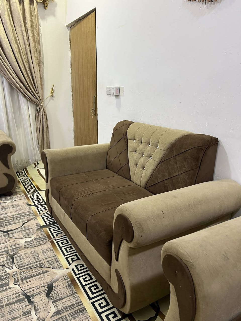 بيع مستعجل تخم قنفات 5 قطع كلش قوي ومرتب ،فقط قطعه وحده بيها شگ بسيط جدا ومخيطه والتخم بي تلبيسه كامله خاصه بي  وكلشي موضح كدامكم,, يعني تاخذ تخم مرتب وقوي هوه والتلبيسة وسعره 250 وبي مجال
العنوان البصره البهادريه
@إشارة


**إذا كنت صاحب هذا الإعلان وتريد حذفه لأي سبب، رجاءا أرسل رسالة إلى الدعم الفني**