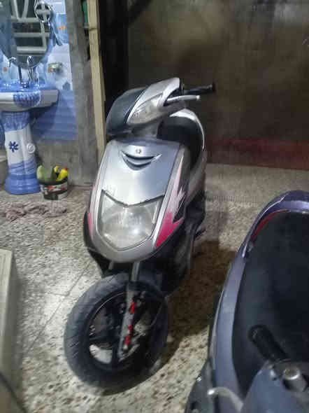 سلام عليكم دراجه سكنس دراجه لا تنقيص ولا تبخير دراجه حلوه السرعه مالتها 140 دراجه   دراجه شوي رادها ترتيب العنوان بغداد الحسينيه الراشديه السعر 400 بيها مجال قليل  ***********
