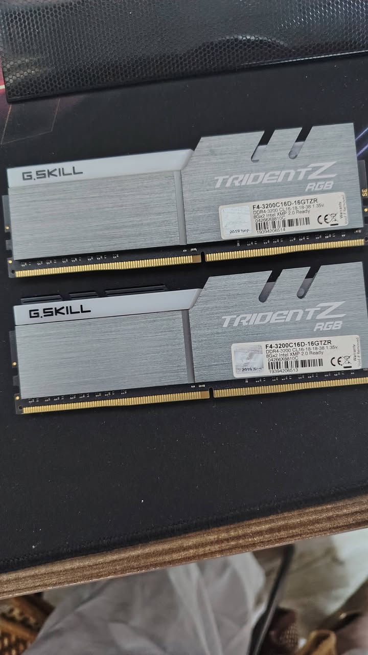 السلام عليكم رامات مثل ماموجود بل صوره RGB2×8=16GB
F4-3200C.16D.
DDR4
السعر ١٢٠ الف يوجد توصيل مستخدم وليس جديد التواصل على الخاص
تحياتي للجميع


**إذا كنت صاحب هذا الإعلان وتريد حذفه لأي سبب، رجاءا أرسل رسالة إلى الدعم الفني**