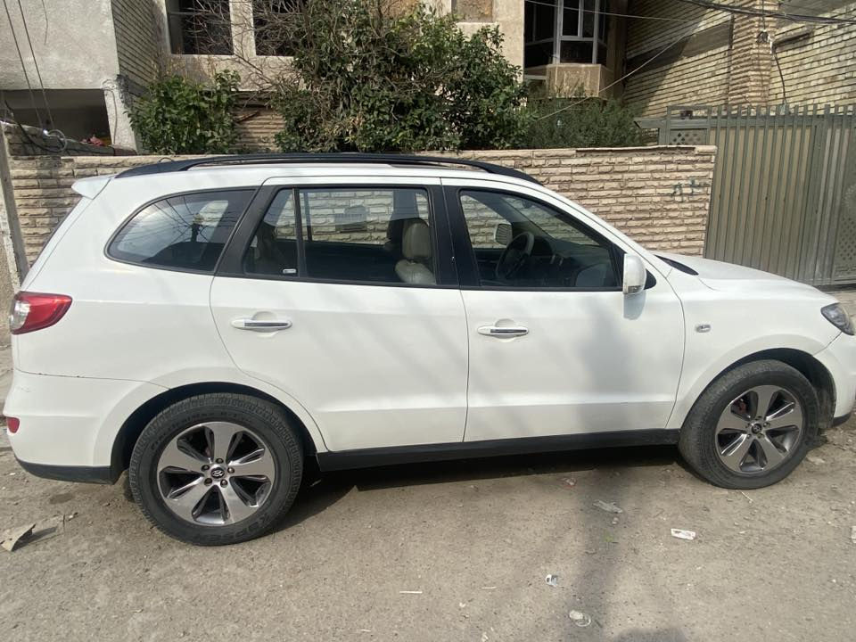 سنتافيا 2012 خليجي
فول موصفات 
رقم بغداد
بصمة
7راكب
3قطع تبريد
V6 3500 
مكينة وكير كفالة
ماشيا265 كم
والضرر مثل ماوضح بل سونار
السعر 120 وبيها مجال
مكاني بغداد 
رقم ***********
