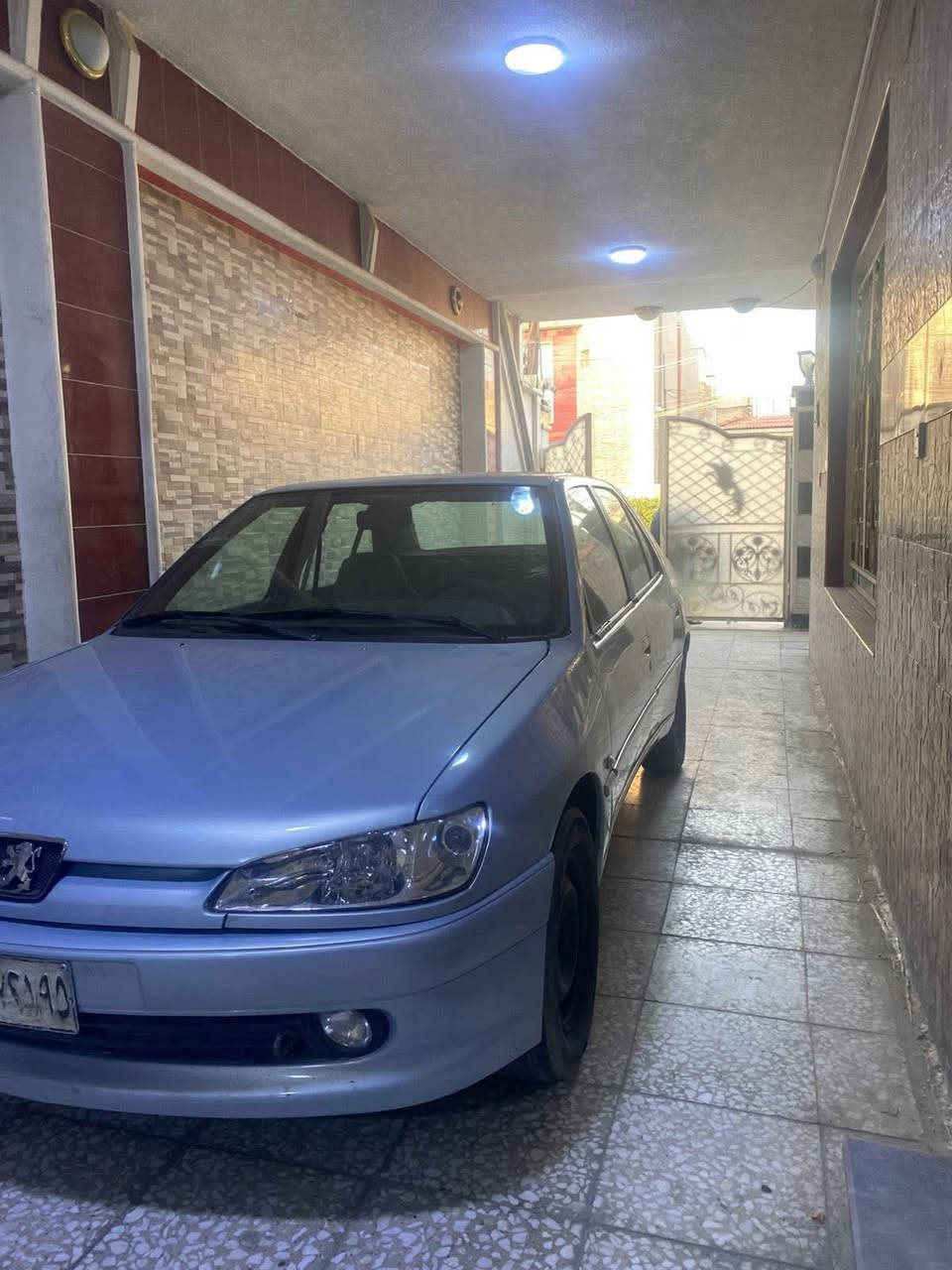 سياره بيجو 2002 رقم بغدادللبيع فقط    ما اندل راعيها للبيع فقط  سياره جديده  محرك وكير وصدر  مكفولات.  صبغ عام للجماليه.  السعر. 28 ورقه.      ***********
