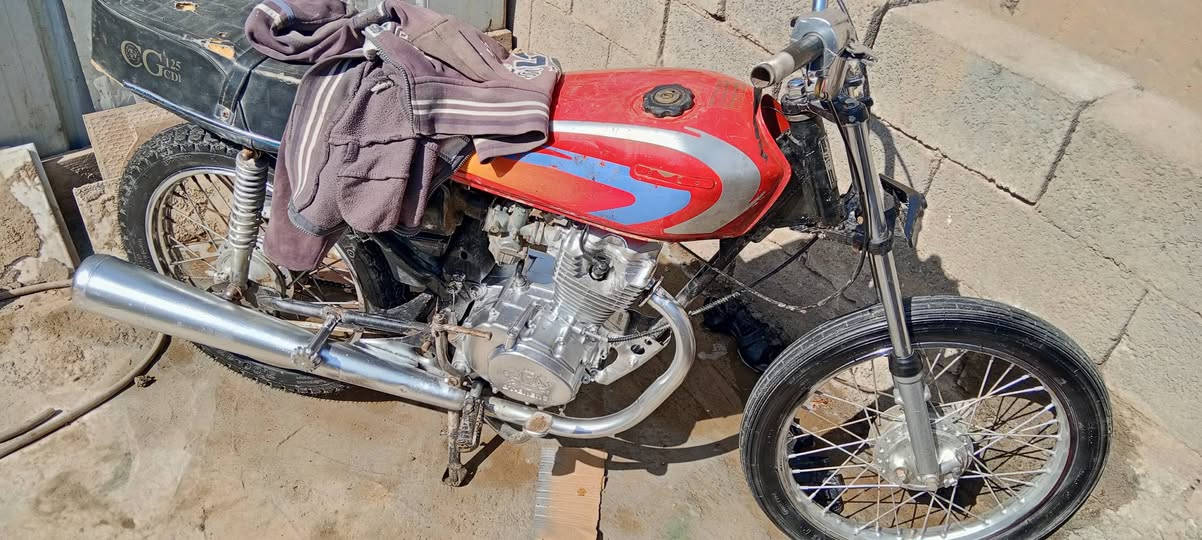 سلام عليكم. دراجه 2015 وراق. صولي.
300 
🔒
***********
