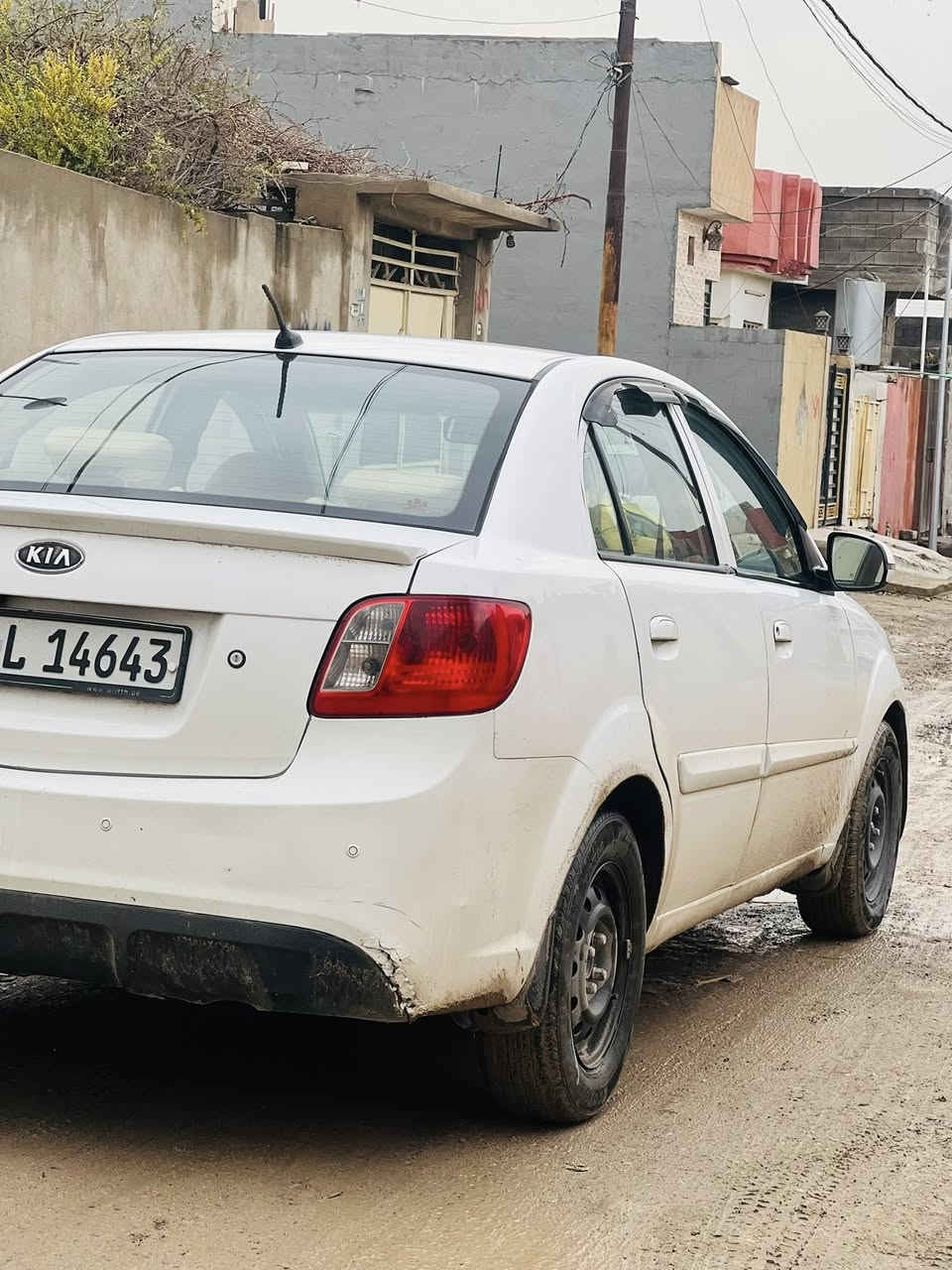 السلام عليكم
كيا ريو ✅
مويل 2011✅
كاربون بانزين موجود✅
 رقم اربيل✅
جامات كلهة كهربائي✅
طخم تايات جديد✅
بدون حادث✅
صدر طخم نضيف✅
محرك 16✅
كير شرط✅
صبغ بل دوسات و بل بنيد✅
غرفتهة جديده✅
بدون خيسانات✅
دوشمه جديده✅
السياره ب اسمنه شرط الوكاله والتحويل✅
رقمي للتواصل وحياكم الله
***********
