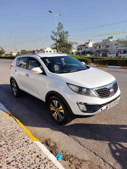 السلام عليكم سبورتج للبيع خليجي
موديل 2013
بسعر مناسب 153 بی مجال 
***********
————————————————
مواصفات : 
داخل مشمشي 
تحكم ستيرن 
بلوجكتر
ويل كب 5 
سايد بريك بلرجل
كامره خلفيه 
تخم تاير جديد
صدر كامل جديد 
محرك 2000 DOSH 
كير ومحرك كفاله 
السيارة جاهزة وجديدة
السياره مكفوله بون صبوغ 
بدون شواصي
سيارة باسمي تحويل مباشر.
