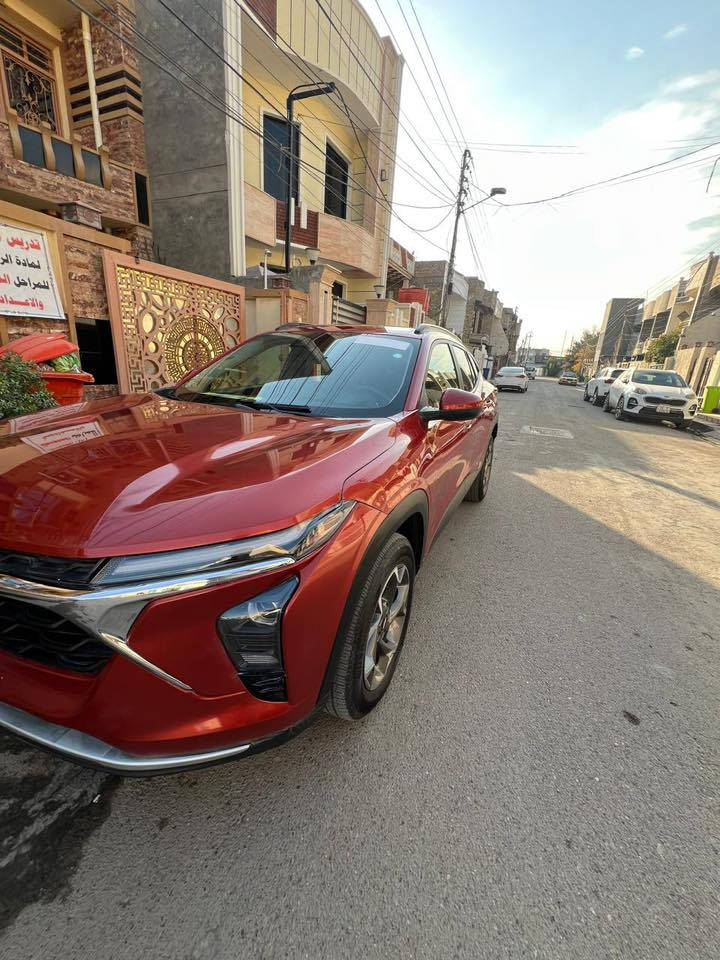 شوفرليه تراكس 2024 – مواصفات عالية

سيارة أنيقة ونظيفة، استخدام شخصي
ماشية 21 ألف كم فقط
بدون رقم – ترقيم بغداد

المواصفات:
• بصمة تشغيل (Keyless)
• شاشة كبيرة حديثة
• كاميرا + سنسرات
• تحكم بالمقود
• نظام ECO للوقود
• مكيف ممتاز
• ثبات عالي وقيادة ناعمة
• داخلية مرتبة جداً

ملاحظات بكل شفافية:
• الجامَلغ الأمامي مبدل
• البندر مبدل
• بيها صبغ تجميلي
• توجد بعض الملاحظات البسيطة تُذكر عند المعاينة

السعر: 160
قابل للتفاوض للجادين فقط

📞 ***********
