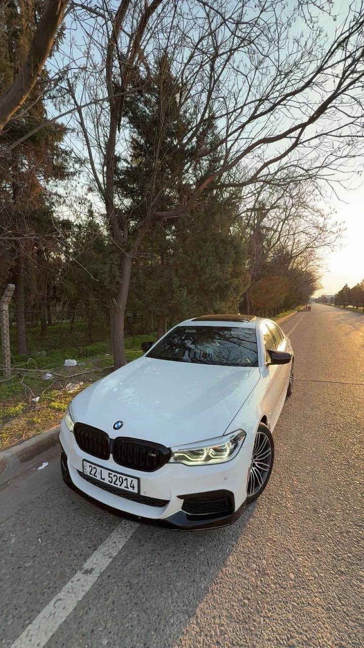 سلام عليكم 
Bmw 530i G30 2019 للبيع
كلين تايتل (بدون صبغ)
كت كامل M بلادي كله مختم 
مواصفات 
سلايد
ابواب شفط
جنطة كهرباء
داتاشو
خمس بردات 
رادار امامي
رادارات جانبي
سستم صوت Harman Kardon 
تبريد منفصل
كشن منفصل
كشنات تدفئة
ستيرن تدفئة
ستيرن كهرباء
خزن كشن ميموري
كار بلي واير لس
فتحات تبريد تكم
شاشه ديجتال كامل
لايتات ADAPTIVE 
السعر : ($29800) وبيها مجال
للاستفسار:*********** بغداد, العراق
