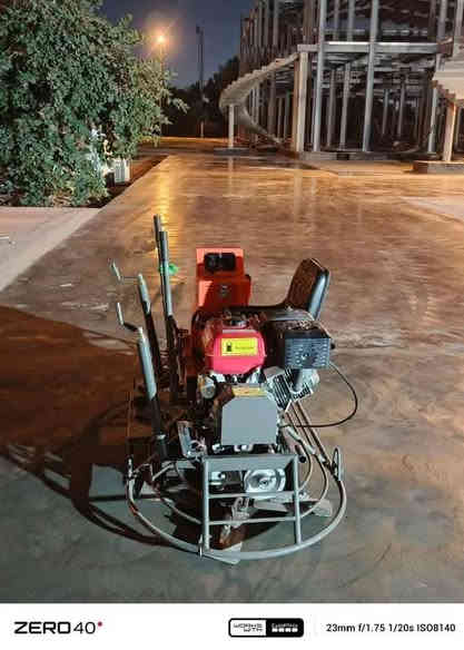 مستعدين صب وسقل وتنعيم الارظيات بلهلكوبتر وتقطيع الجوينات وعمل الكب اكريز لسنا الوحيدون لكننا الافظل شوارع جملونات ارضيات دوائر حكومية للاتصال ***********
